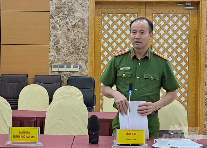 Đại tá Nguyễn Quang Phương trả lời câu hỏi của phóng viên tại hội nghị