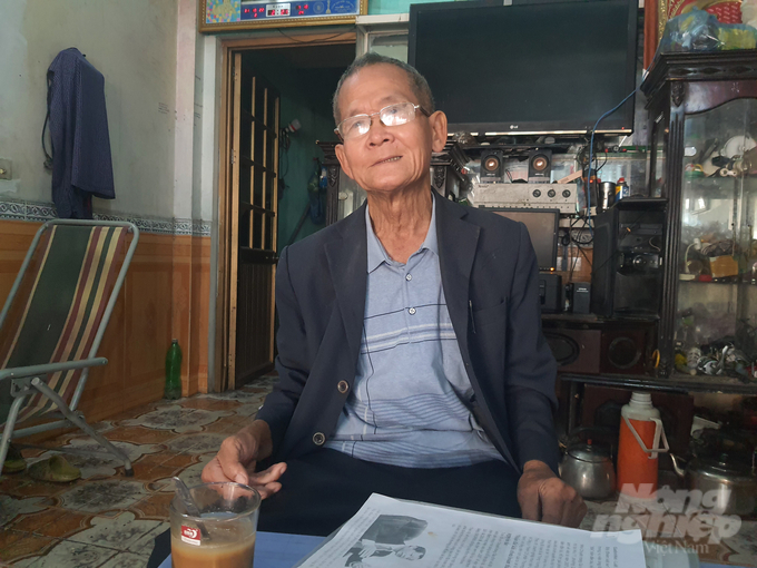 Vợ chồng ông Đinh Xuân Hồng đi ở nhờ 15 năm nay sau khi bàn giao đất cho chính quyền làm dự án. 