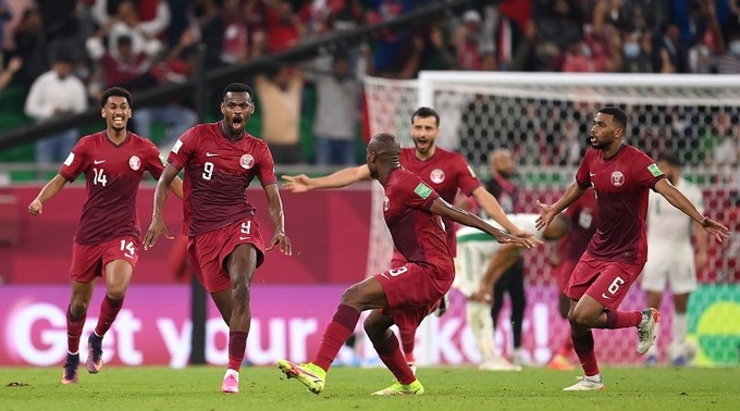 Qatar sẽ sớm bị loại tại World Cup 2022? 