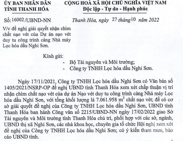 Công văn của UBND tỉnh Thanh Hóa gửi Bộ Tài nguyên và Môi trường, Công ty TNHH Lọc hóa dầu Nghi Sơn về đề nghị nhận chìm chất nạo vét của Dự án nạo vét duy tu công trình cảng Nhà máy Lọc hóa dầu Nghi Sơn. Ảnh: Quốc Toản.