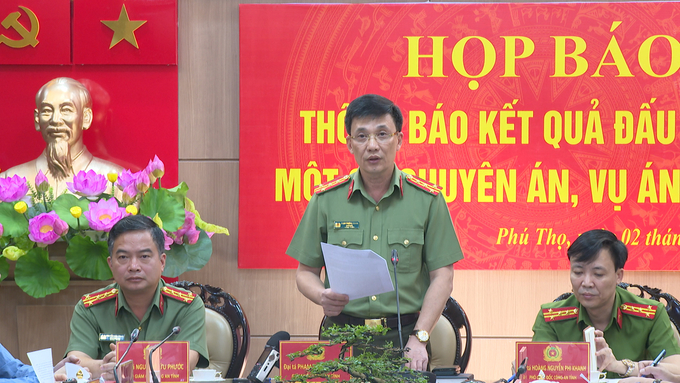 Đại tá Phạm Trường Giang, Ủy viên BTV tỉnh ủy, Giám đốc Công an tỉnh chủ trì buổi họp báo.