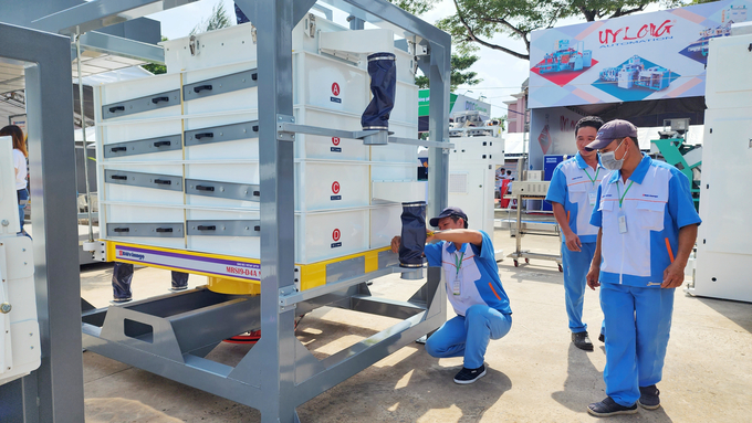 The machinery products serving the rice processing line of Bui Van Ngo Company have been exported to over 30 countries and territories. Photo: Kim Anh.