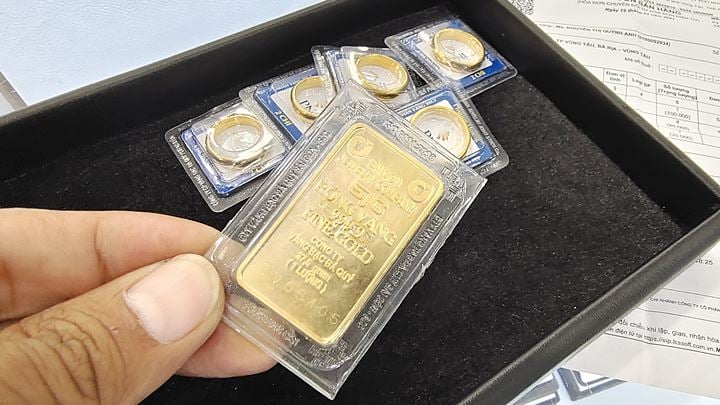 Đó là một tin tức vui vì người mua vàng PNJ sẽ nhận được giá trị cao hơn từ sản phẩm của họ. Hãy xem hình ảnh liên quan để cập nhật thông tin mới nhất về giá vàng và PNJ.