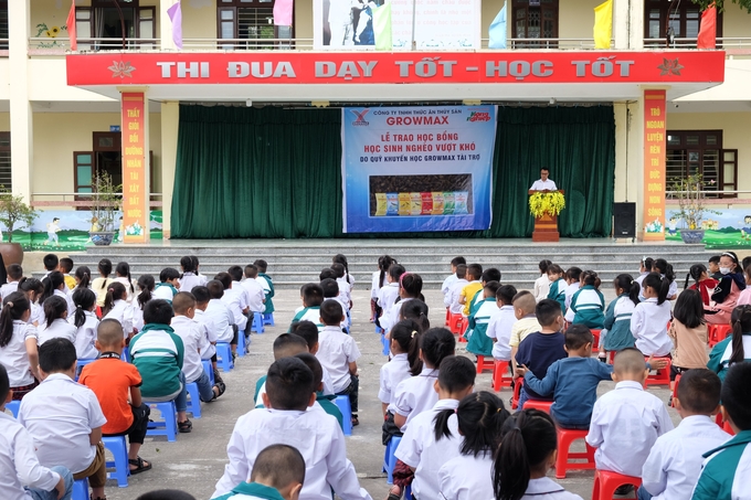Quỹ khuyến học GrowMax đến với Trường Tiểu học Bình Ngọc, TP Móng Cái