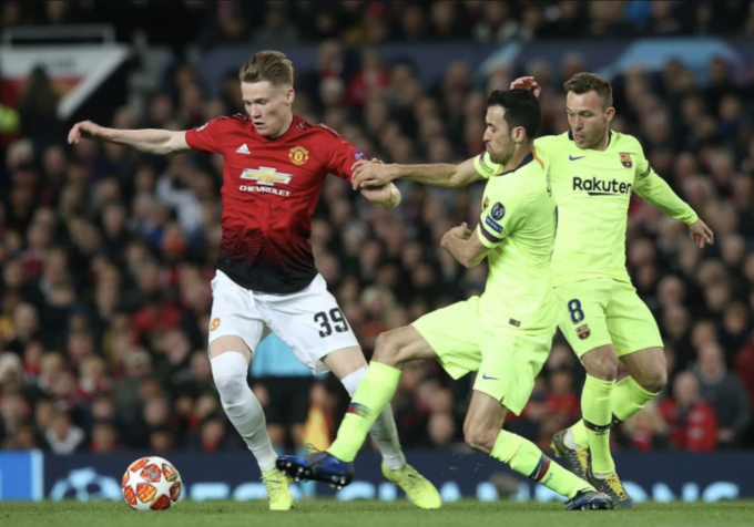 Barcelona vs Man United sẽ là cặp đấu hấp dẫn nhất tại vòng playoff Europa League. Ảnh: AS.