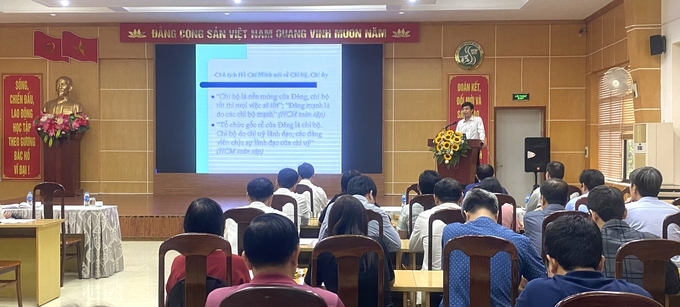 Đảng ủy Bộ NN-PTNT tổ chức Hội nghị tập huấn nghiệp vụ công tác Đảng năm 2022. Ảnh: Quang Linh.