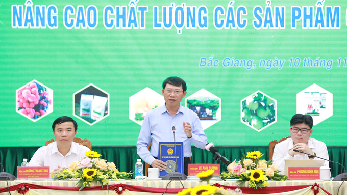 Ông Lê Ánh Dương - Chủ tịch UBND tỉnh Bắc Giang chia sẻ những điều tâm huyết tại hội thảo. Ảnh: Thế Đại.