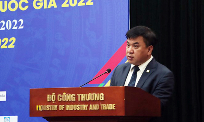 Ông Lê Hoàng Tài, Phó Cục trưởng Cục Xúc tiến thương mại phát biểu tại lễ phát động.