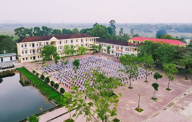 Toàn cảnh Trường THPT Can Lộc