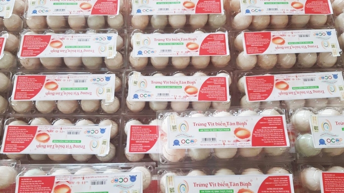 Tan Binh sea duck eggs are packaged with labels. Photo: Cuong Vu.