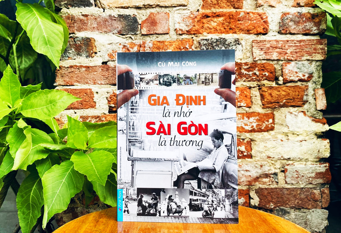Cuốn sách của một người sinh ra và lớn lên tại Sài Gòn.
