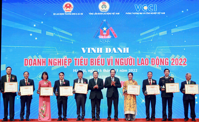 Một số doanh nghiệp tiêu biểu vì người lao động năm 2022.