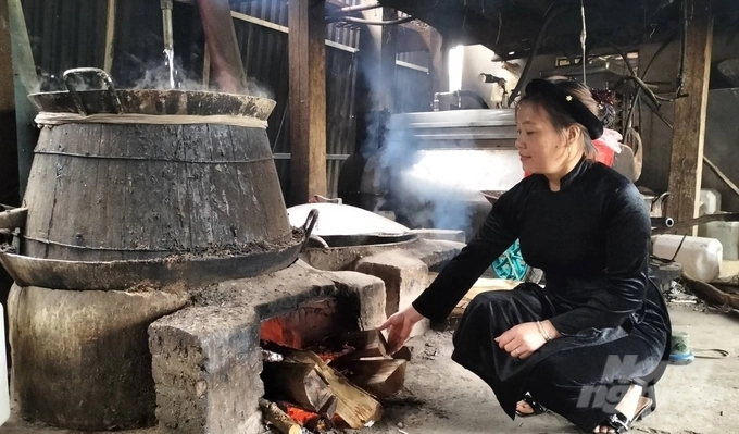 Bang Phuc yeast wine is a traditional product of people in Bang Phuc commune, Cho Don district, Bac Kan province. Photo: Toan Nguyen.