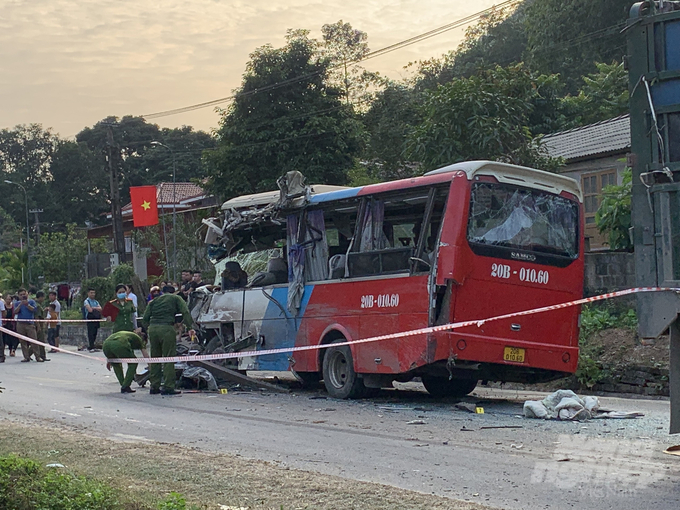 Hiện trường vụ tai nạn kinh hoàng tại Tuyên Quang.