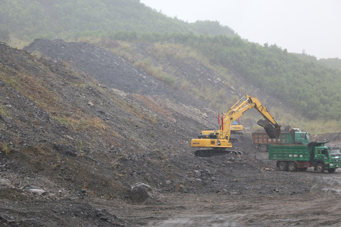 Công ty Chế biến Than Quảng Ninh sẽ khai thác đất đá thải mỏ tại khu vực bãi thải mỏ Suối Lại phục vụ san lấp mặt bằng cho một số dự án.