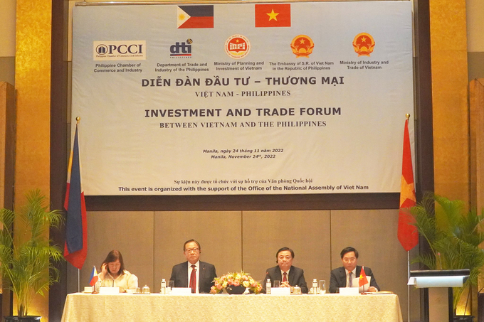 Bộ trưởng Lê Minh Hoan đồng chủ trì Diễn đàn Thương mại - Đầu tư Việt Nam - Philippines.