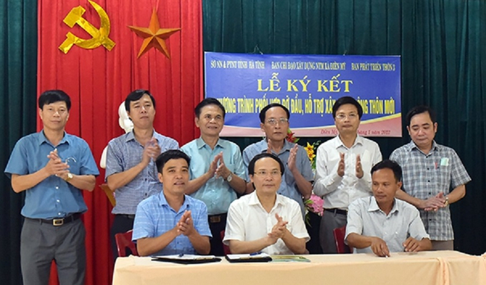 Sở NN-PTNT Hà Tĩnh đỡ đầu xây dựng NTM cho thôn 3, xã Điền Mỹ, huyện Hương Khê. 