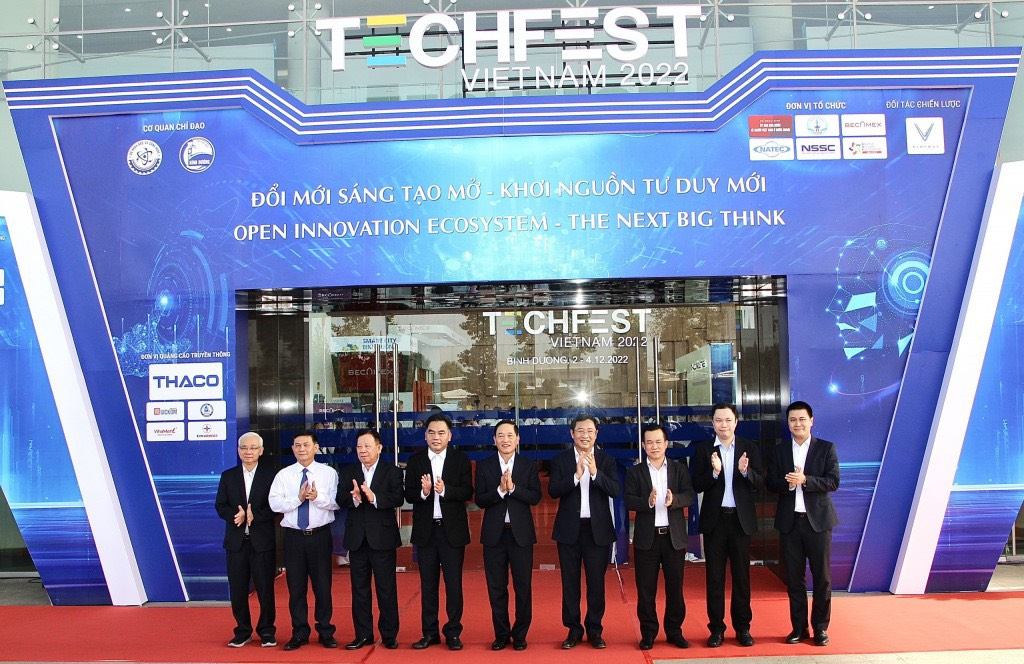 Các đại biểu dự Techfest Việt Nam 2022.