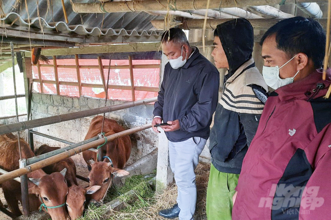 Đời sống kinh tế của đồng bào huyện A Lưới chủ yếu dựa vào sản xuất nông nghiệp. Ảnh: Công Điền.