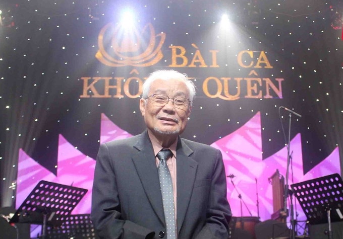 Nhạc sĩ Phạm Minh Tuấn tuổi 80.
