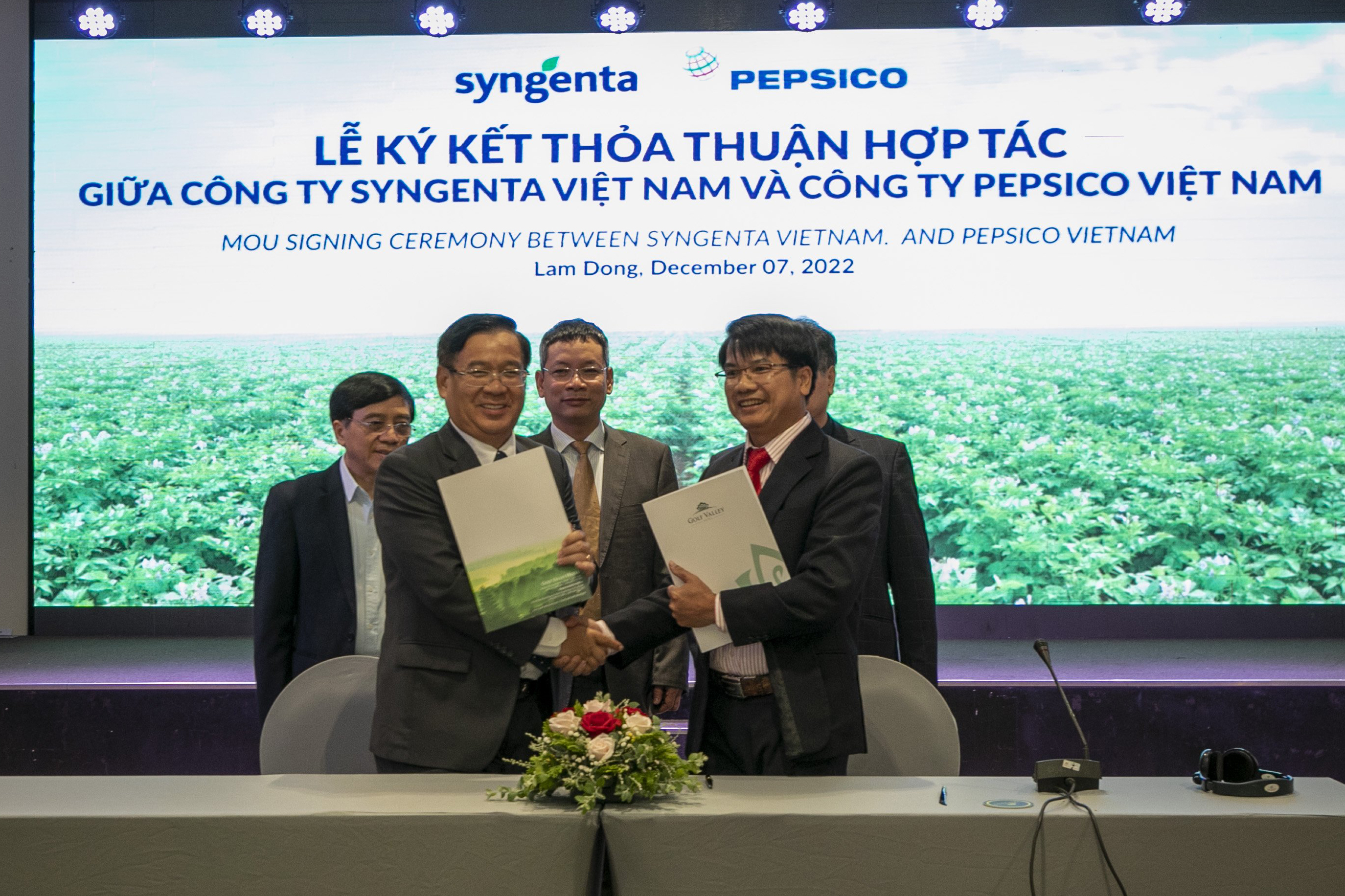 Syngenta và PepsiCo ký thỏa thuận hợp tác phát triển khoai tây bền vững từ 2022-2025.