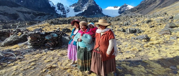 Women are often the primary managers of mountain resources, as well as guardians of biodiversity, keepers of traditional knowledge, custodians of local culture and experts in traditional medicine.