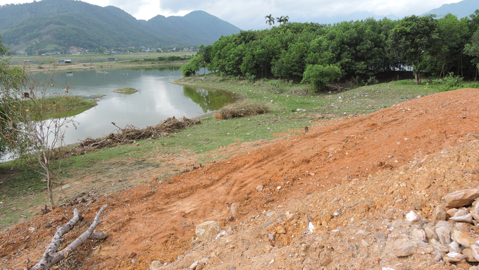 Vụ vi phạm công trình thủy lợi tại xã Lục Ba, huyện Đại Từ xảy ra vào tháng 8/2022. Ảnh: Toán Nguyễn.