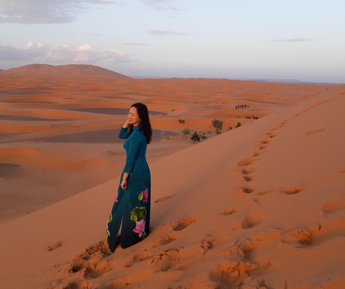 Hoàng hôn trên sa mạc Sahara.