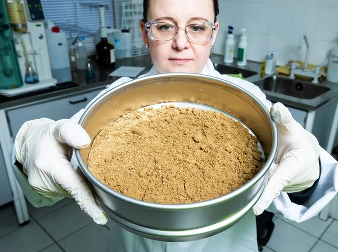 Local feed manufacturers are struggling to source ingredients for aquafeed.