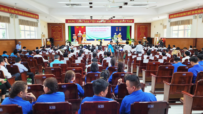 Đông đảo khách mời và CB-NV-LĐ của VRG từ mọi miền về tham dự chuỗi sự kiện của Tập đoàn được tổ chức tại Dầu Tiếng, Bình Dương.