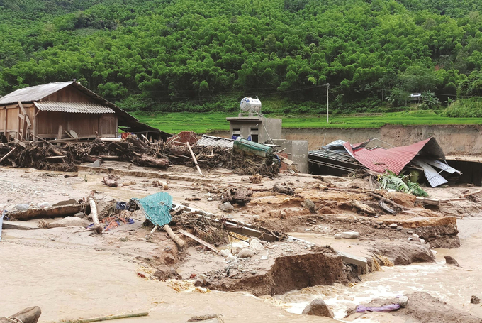 Việt Nam là một trong những quốc gia phải hứng chịu nhiều thiên tai nhất trên thế giới.