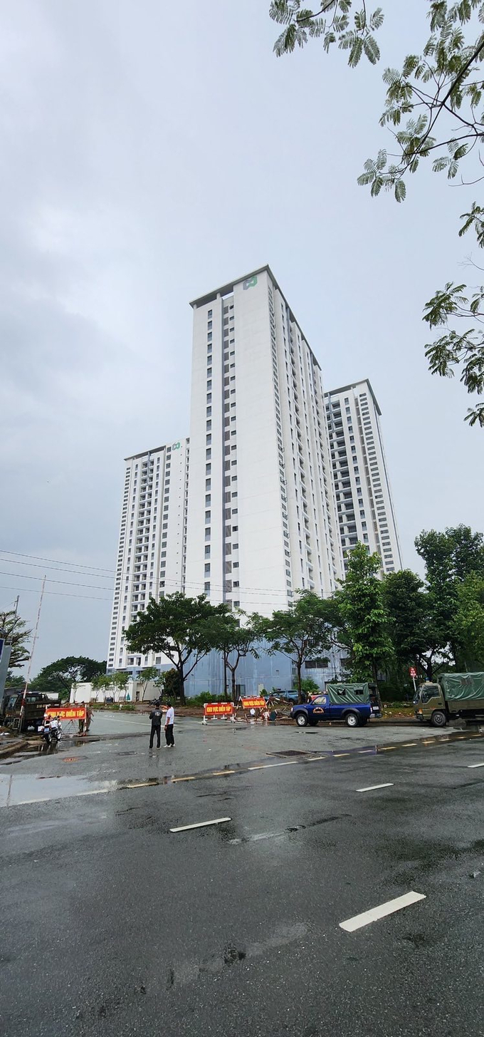 Hình ảnh buổi diễn tập an ninh trật tự của Công an TP. Hồ Chí Minh tại khu vực tòa nhà tái định cư của tập đoàn Novaland (số 26 đường Mai Chí Thọ, phường An Khánh, TP. Thủ Đức.