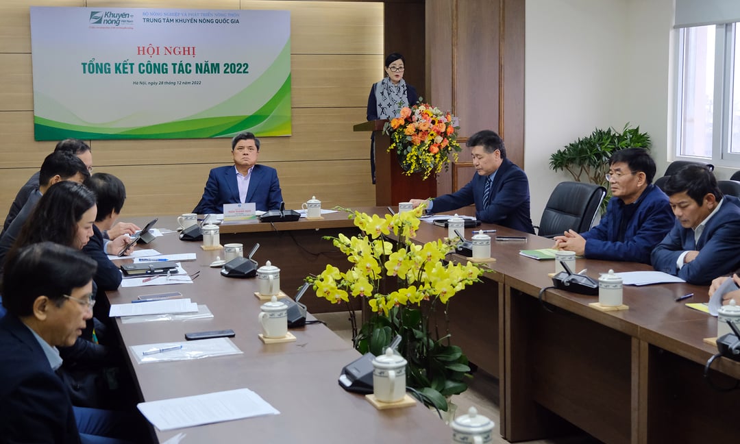 Thứ trưởng Bộ NN-PTNT Trần Thanh Nam dự và chủ trì Hội nghị Tổng kết công tác năm 2022 của Trung tâm Khuyến nông Quốc gia. Ảnh: Bá Thắng.