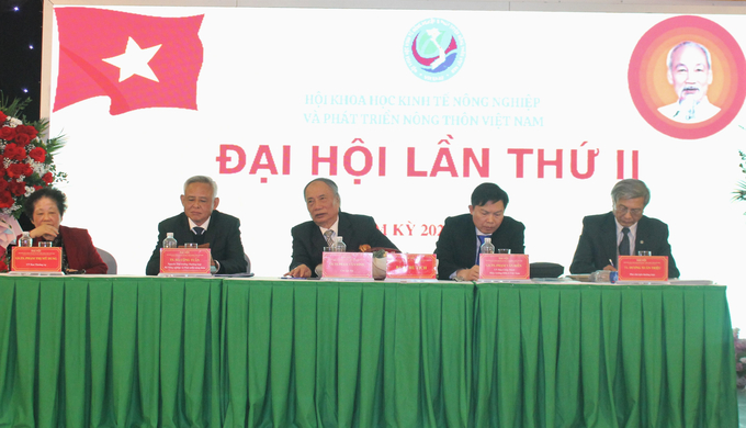 Từ khi thành lập, Hội Khoa học Kinh tế nông nghiệp và Phát triển nông thôn Việt Nam đã tham gia phản biện, tham vấn nhiều văn bản chính sách của Bộ NN-PTNT. Ảnh: Trung Quân.