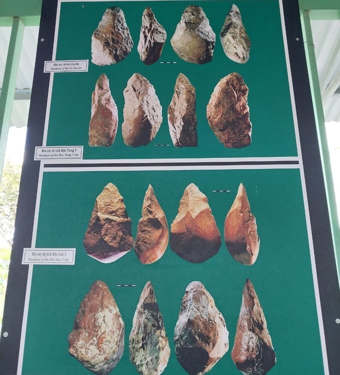 Nhiều hiện vật từ quần thể di tích Rộc Tưng - Gò Đá đã được đem ra trưng bày.