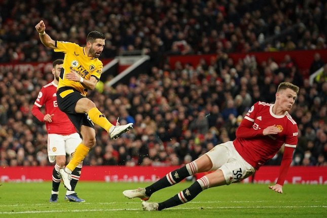 Wolves không phải là đối thủ dễ chơi cho Man United. Ảnh: Express.