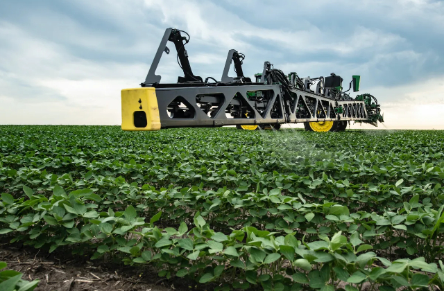 John Deere is bringing more robots into the farm field with new technology that can precisely fertilize individual seeds.