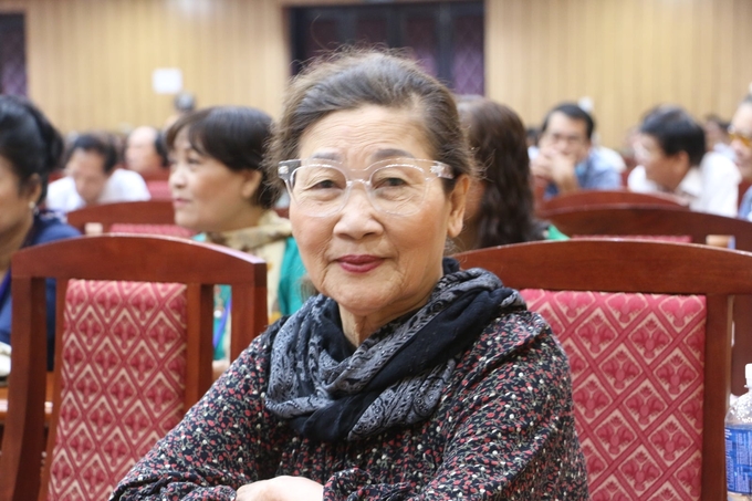 Nhà thơ Đặng Nguyệt Anh.