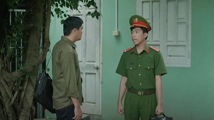 Mẹ rơm tập 41: Hào đến tìm cha con Mô nhưng không thấy. Ảnh chụp màn hình