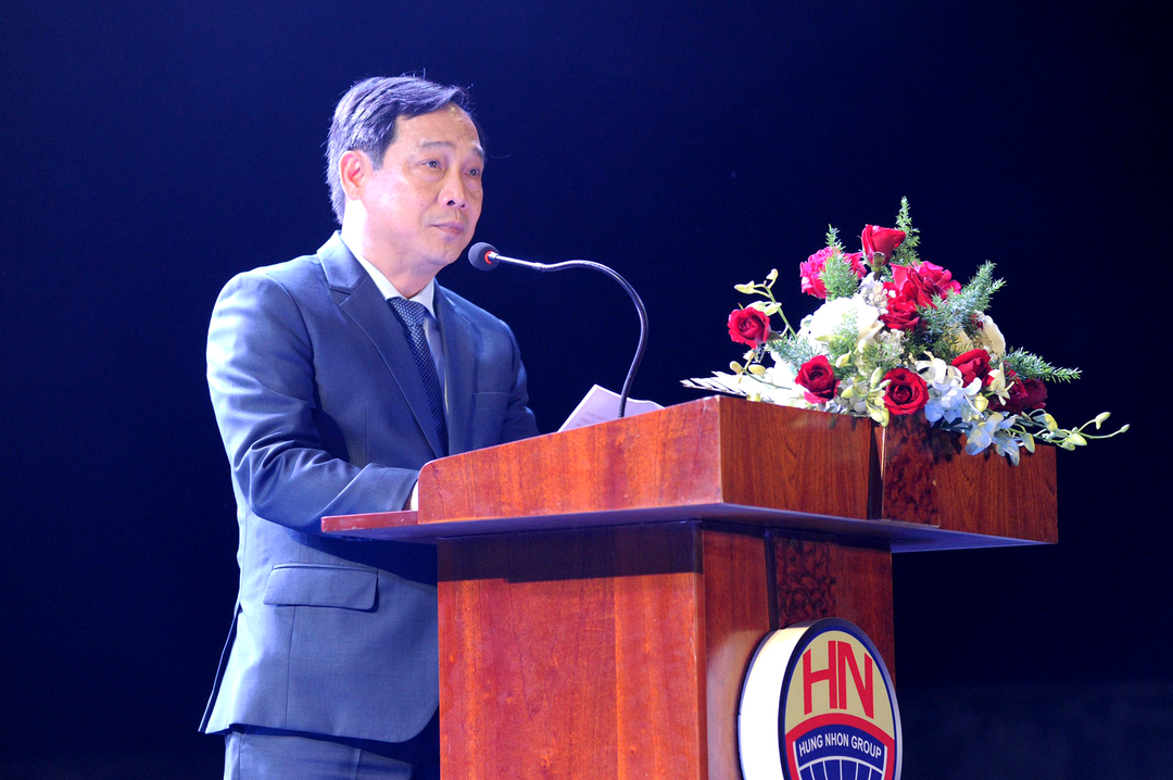 Ông Lê Hoàng Lâm - Ủy viên Ban thường vụ Tỉnh ủy, Phó Chủ tịch thường trực HĐND tỉnh Bình Phước ghi nhận những đóng góp không nhỏ của Hùng Nhơn cho ngành nông nghiệp Bình Phước.