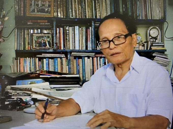 Nhà thơ Giang Nam (1929-2023).