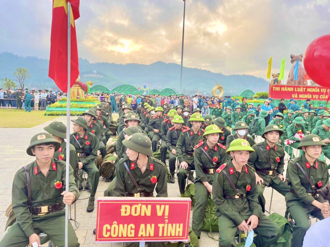 Trong đợt này Bình Định có 315 thanh niên thực hiện nghĩa vụ tham gia lực lượng Công an nhân dân. Ảnh: Đ.T.