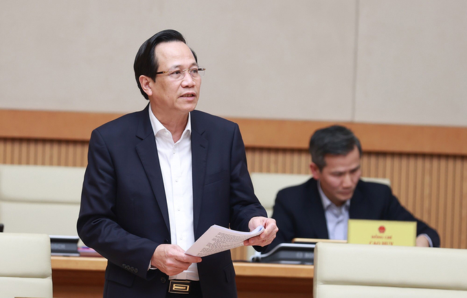 Bộ trưởng Bộ LĐ-TBXH Đào Ngọc Dung trình Chính phủ đề nghị xây dựng Luật Việc làm (sửa đổi)