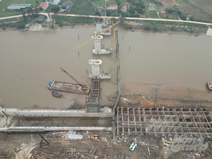 Tiểu dự án Hệ thống thủy lợi sông Lèn thuộc Dự án nâng cấp Hệ thống thủy lợi sông Lèn (Thanh Hóa) và sông Hoàng Mai (Nghệ An), được Quỹ Hợp tác Phát triển kinh tế Hàn Quốc và Ngân hàng Xuất nhập khẩu Hàn Quốc tài trợ, cho vay thực hiện theo hình thức ODA. 