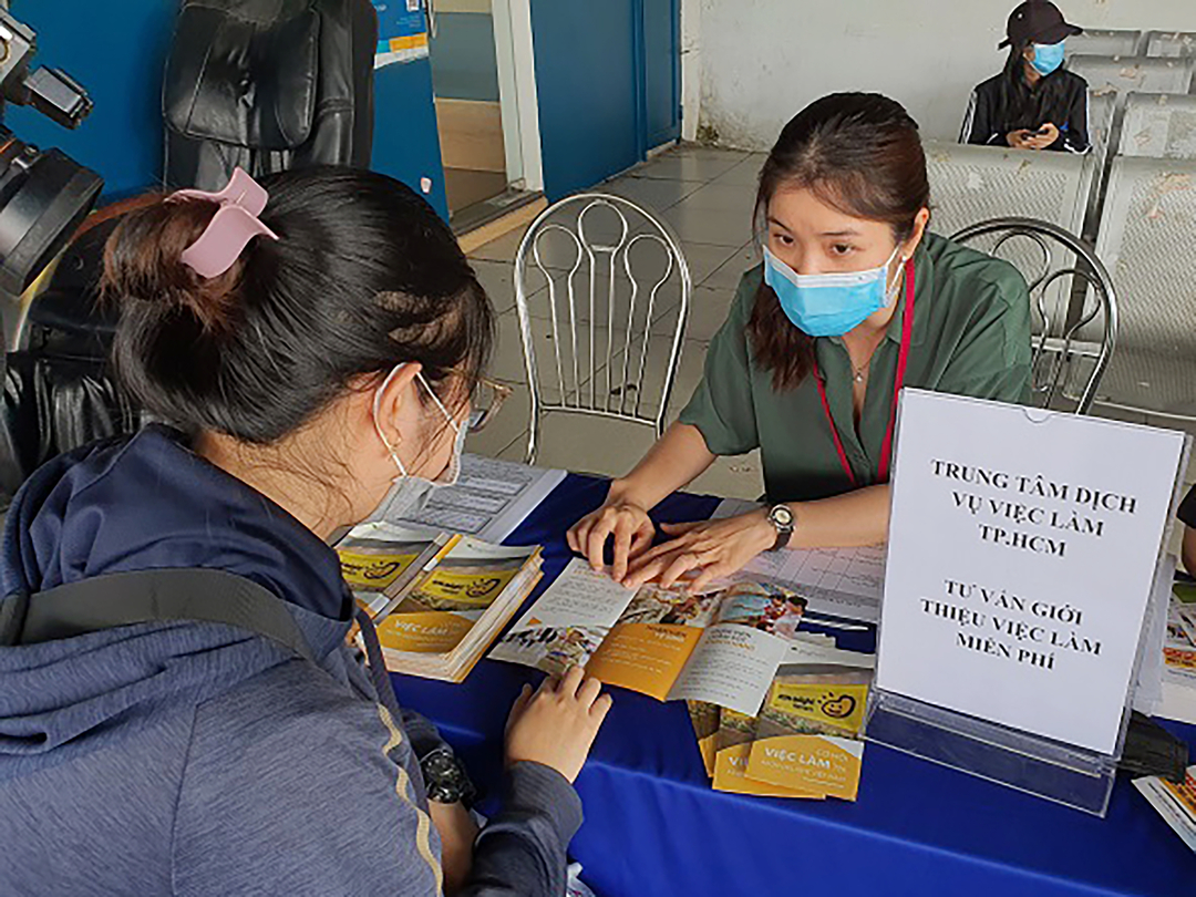 Trung tâm Dịch vụ việc làm TP.HCM tư vấn giới thiệu việc làm miễn phí cho người lao động.