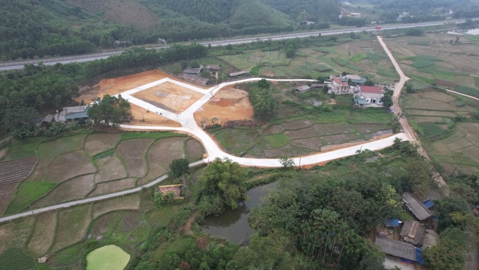 Thời gian qua tình trạng lấy đất lúa, đất rừng thực hiện dự án diễn ra ồ ạt ở tỉnh Phú Thọ. Ảnh: Hoàng Anh.