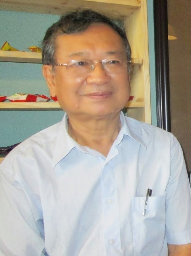 Nhà thơ - bác sĩ Đỗ Hồng Ngọc.
