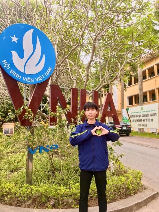 Nguyễn Minh Cường, tân sinh viên khóa 67 khoa Tài nguyên và Môi trường, Học viện Nông nghiệp Việt Nam. Ảnh: NNVN.