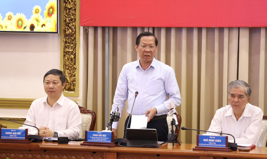 Chủ tịch UBND TP.HCM Phan Văn Mãi chủ trì buổi họp. Ảnh: TTBC.