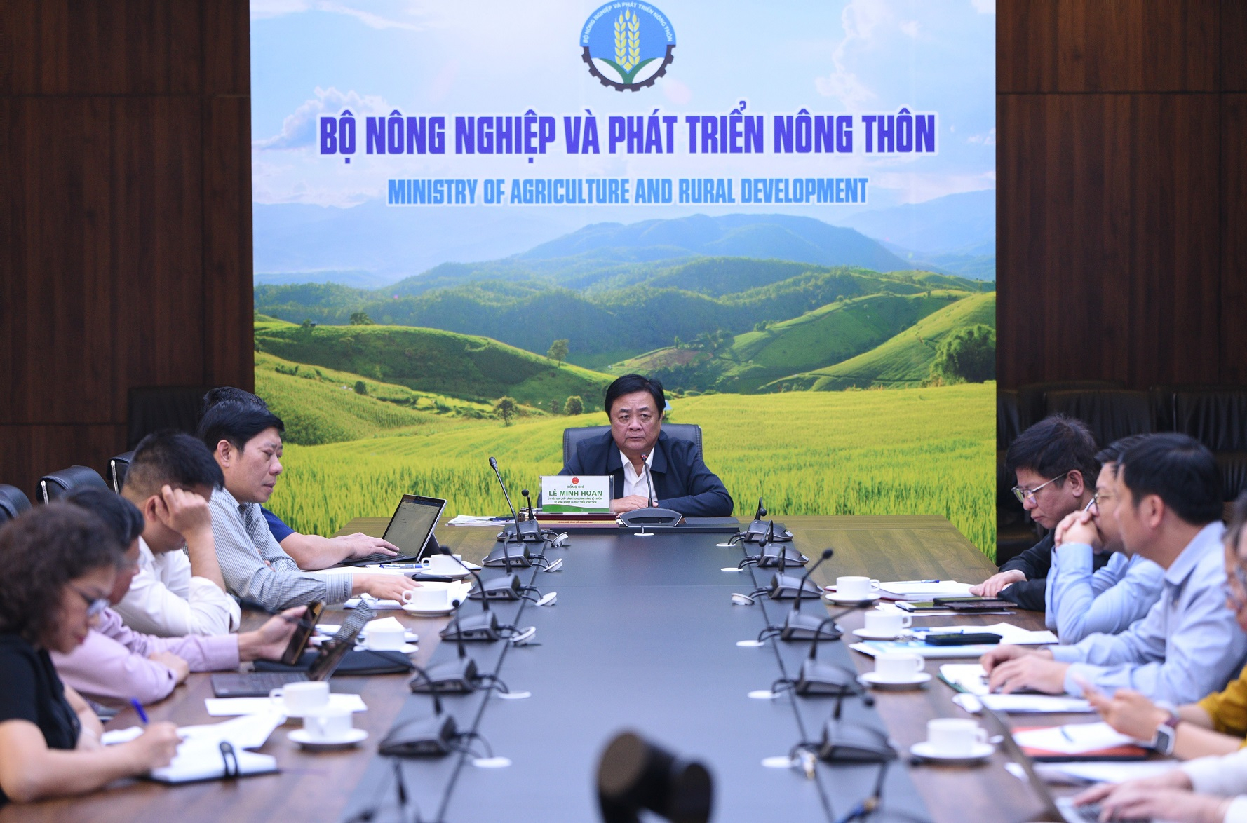 Bộ trưởng Lê Minh Hoan nhấn mạnh vai trò của nuôi biển đối với việc giải quyết vấn đề thai khác IUU. Ảnh: Tùng Đinh.